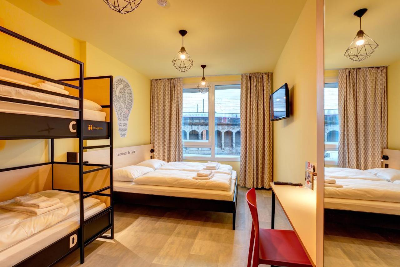 Meininger Hotel Lyon Centre Berthelot Esterno foto