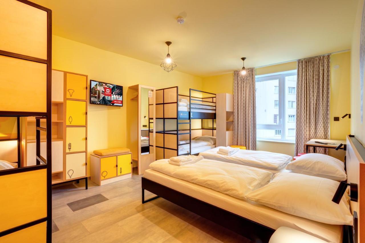 Meininger Hotel Lyon Centre Berthelot Esterno foto