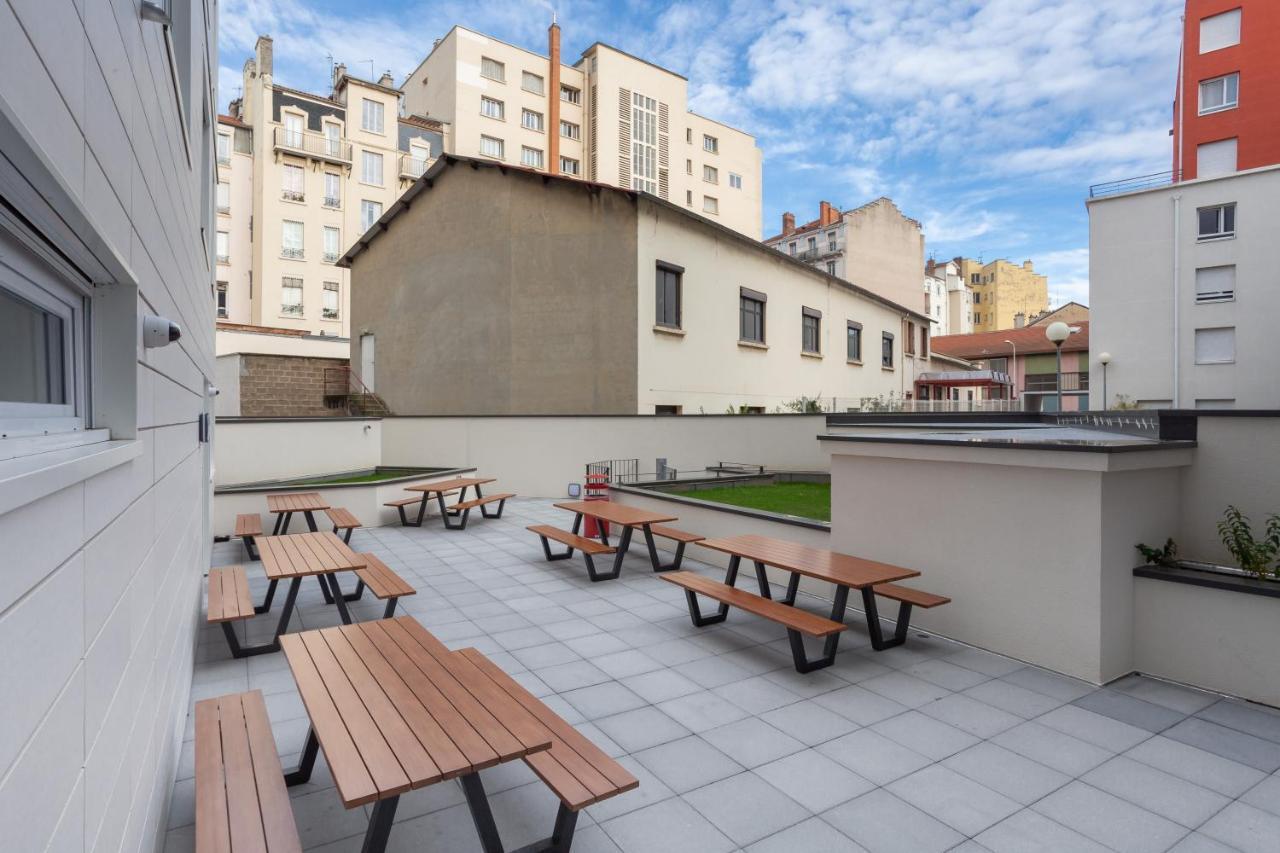 Meininger Hotel Lyon Centre Berthelot Esterno foto