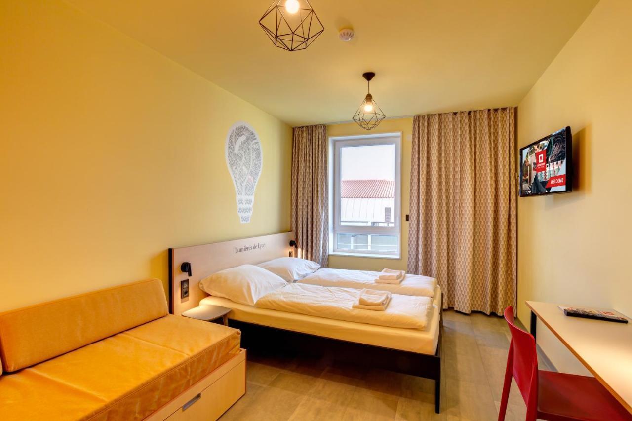 Meininger Hotel Lyon Centre Berthelot Esterno foto