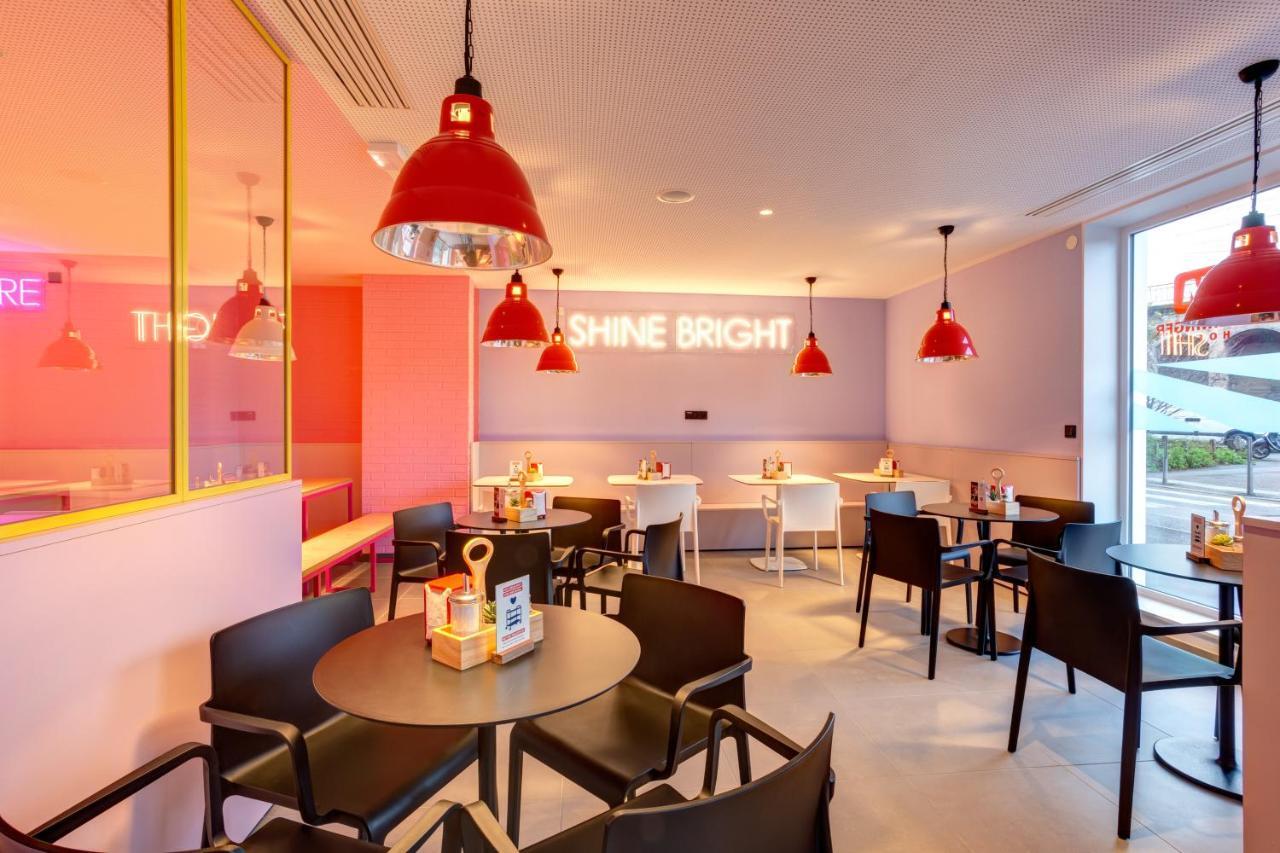 Meininger Hotel Lyon Centre Berthelot Esterno foto