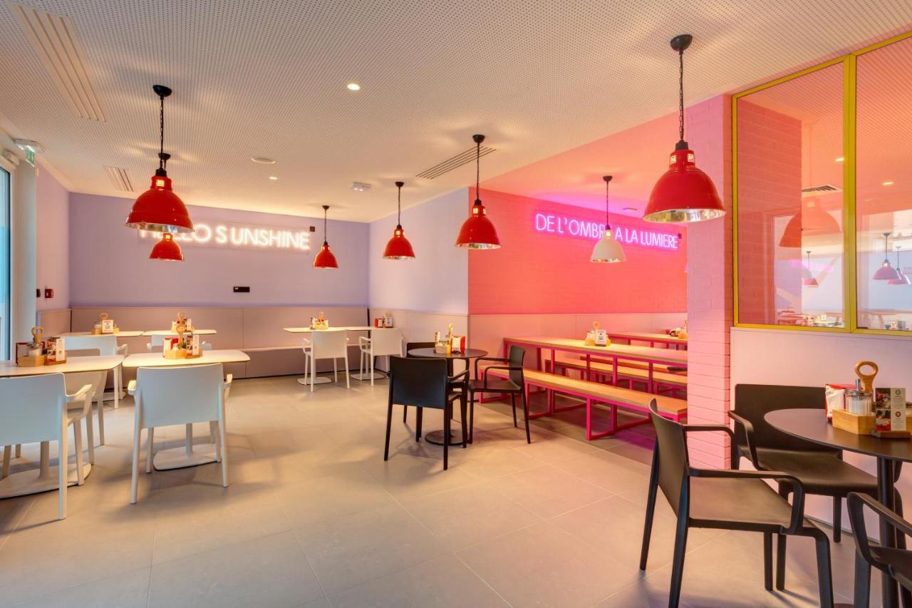 Meininger Hotel Lyon Centre Berthelot Esterno foto