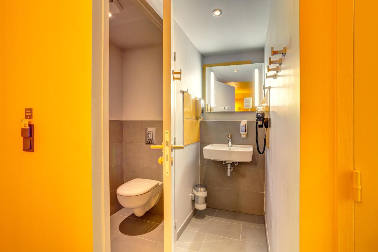 Meininger Hotel Lyon Centre Berthelot Esterno foto